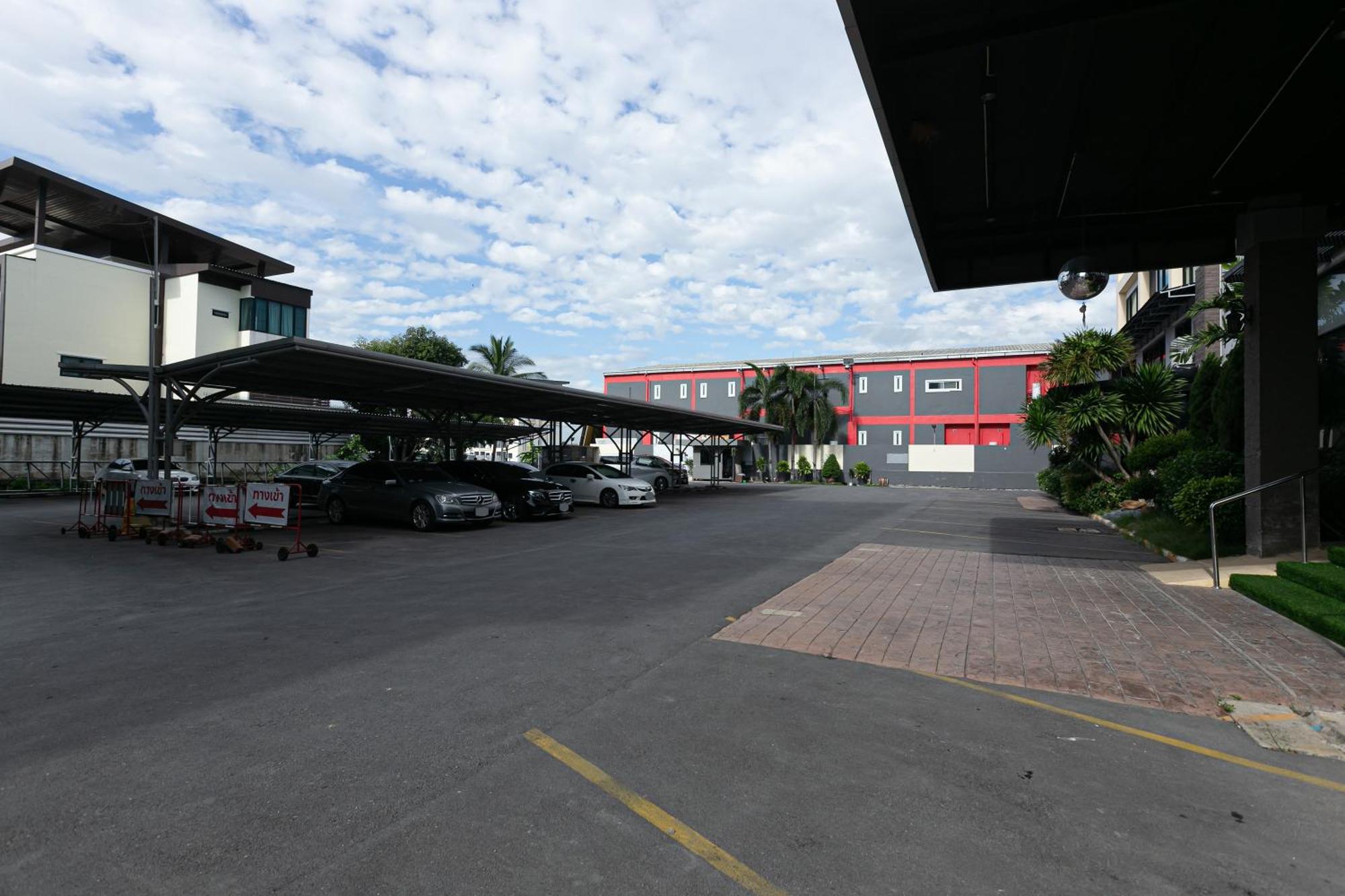 Grand Ratchapruek Hotel Pak Kret Exteriér fotografie