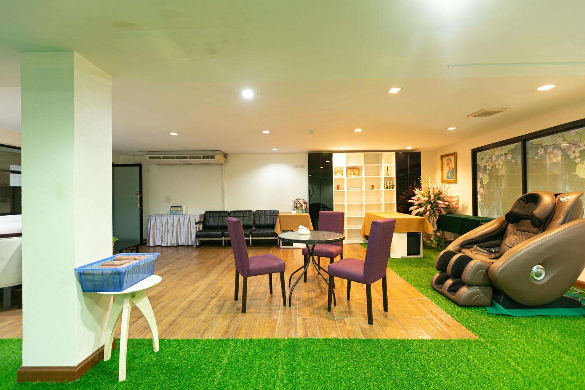 Grand Ratchapruek Hotel Pak Kret Exteriér fotografie