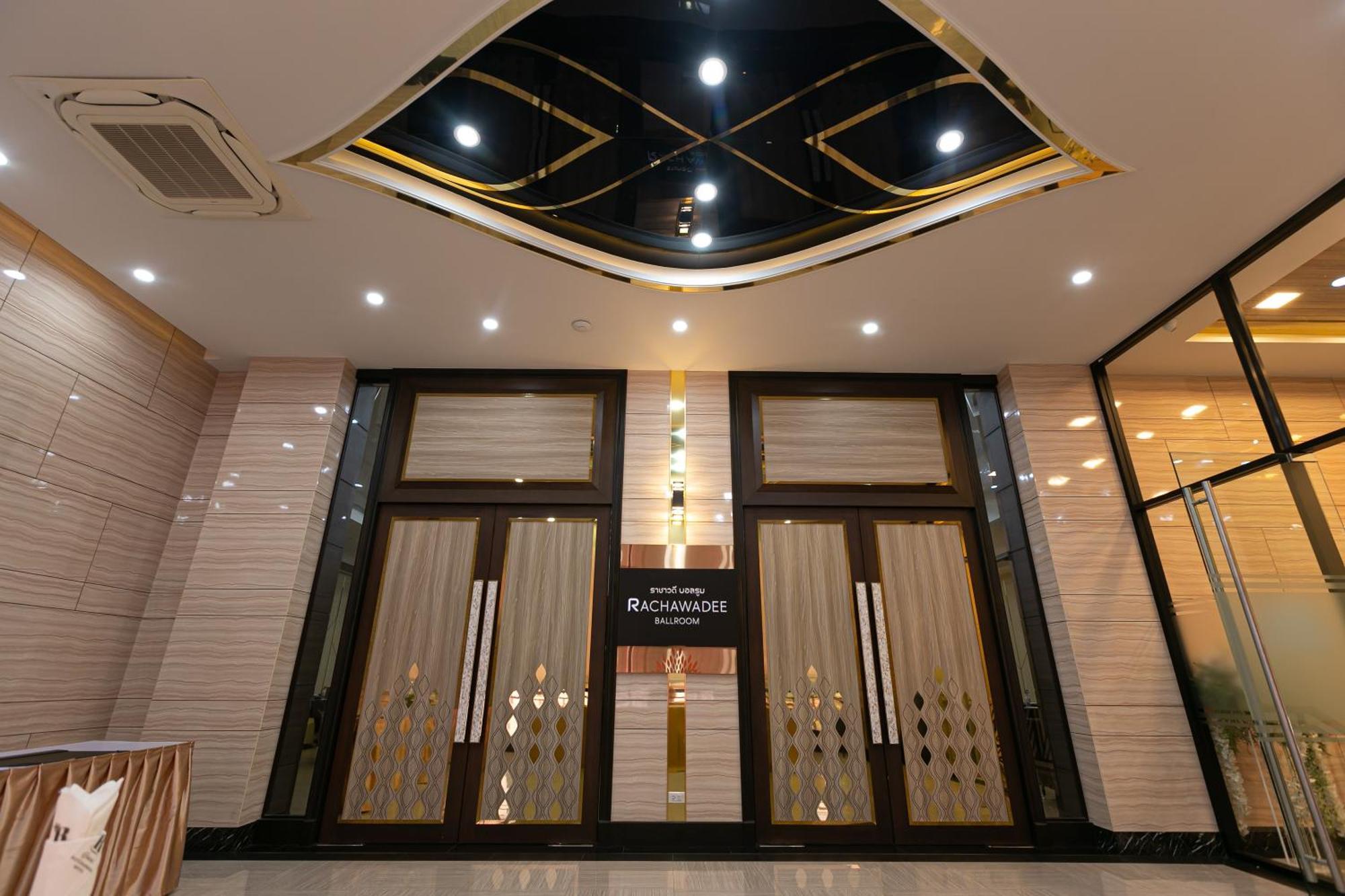 Grand Ratchapruek Hotel Pak Kret Exteriér fotografie
