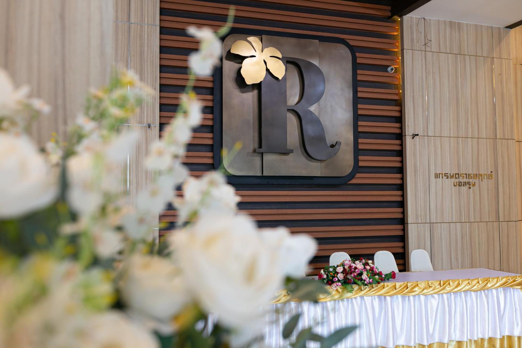 Grand Ratchapruek Hotel Pak Kret Exteriér fotografie